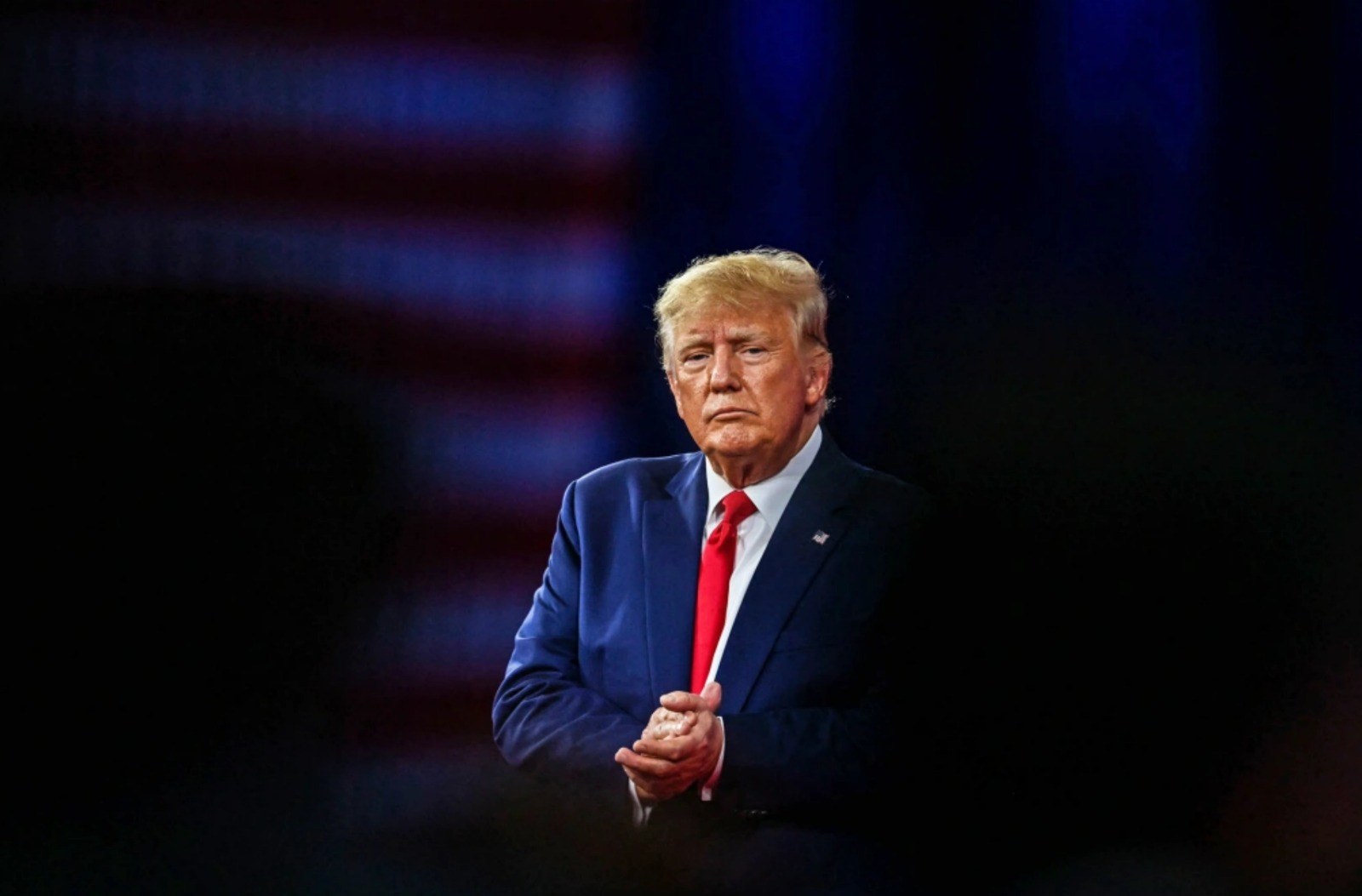 abdcin ticaretinde sicak gelisme vergiler 90 gun ertelendi aTFIhrBy