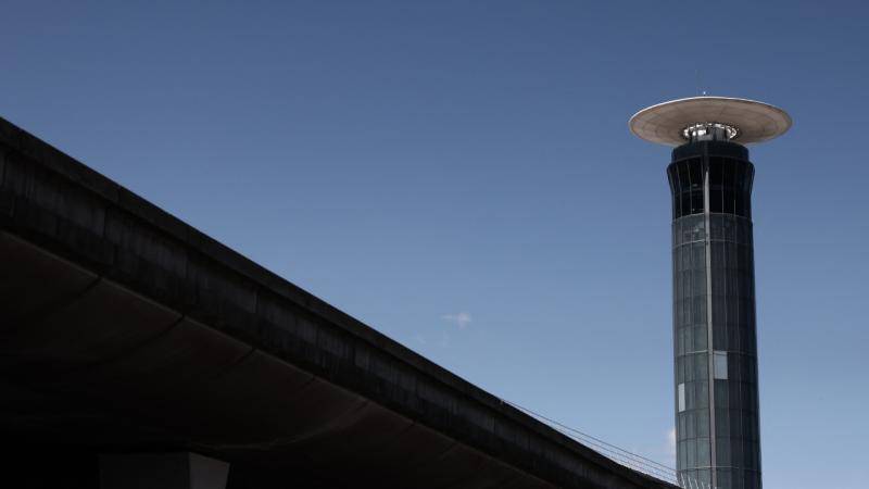 fransada israilli ucus ekibi ile telsiz konusmasinda ozgur filistin diyen gorevli isten uzaklastirildi auaaHpp8