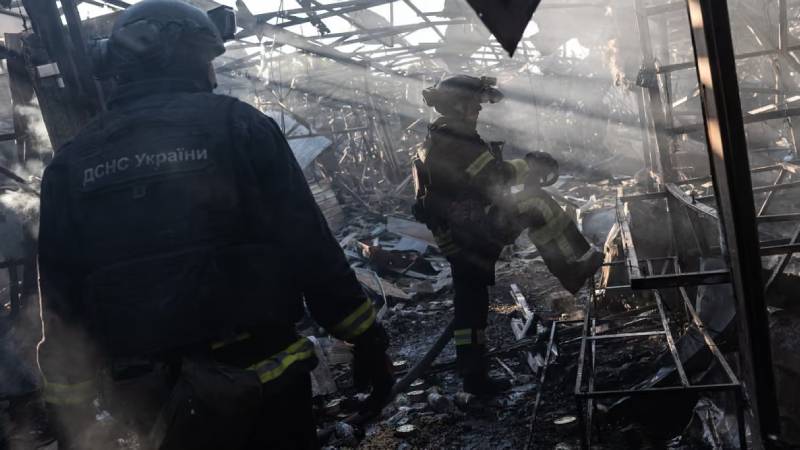 gece boyu saldiran rusya liderler gorusmesinden vazgecti trump bideni sucladi kiev moskova hattinda son durum ne 3JWRfwWt