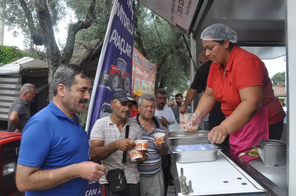 odemiste 700 kisilik asure hayri mPGdZyfm