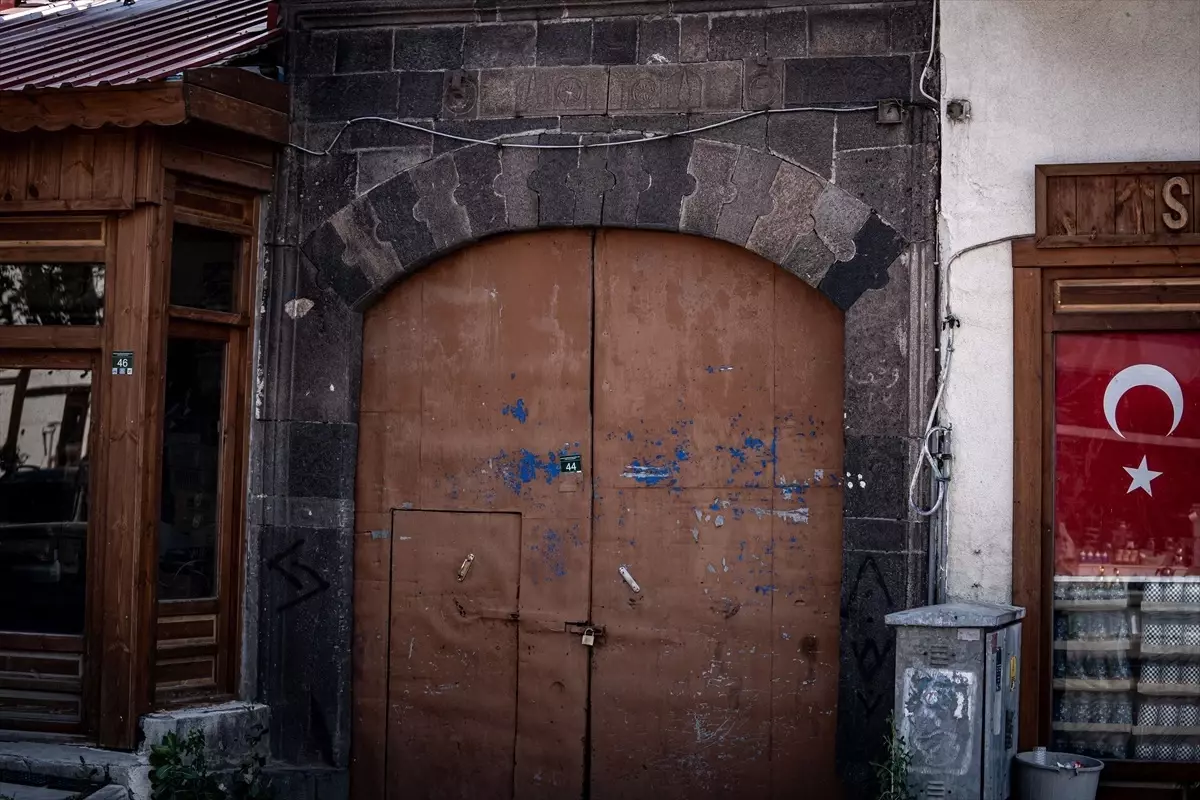 tarihi hanlar yeniden canlaniyor SxWppyBg