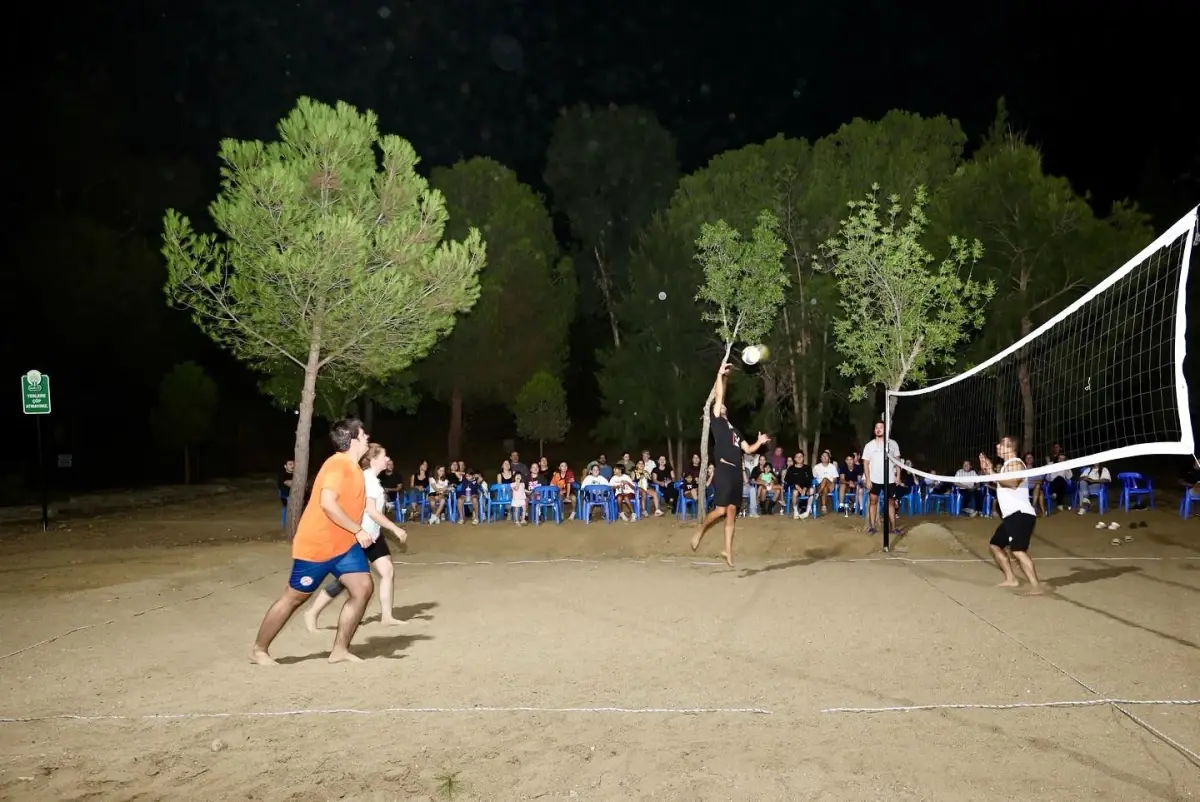 cinede sokak voleybolu turnuvasi basladi sD45MEEh
