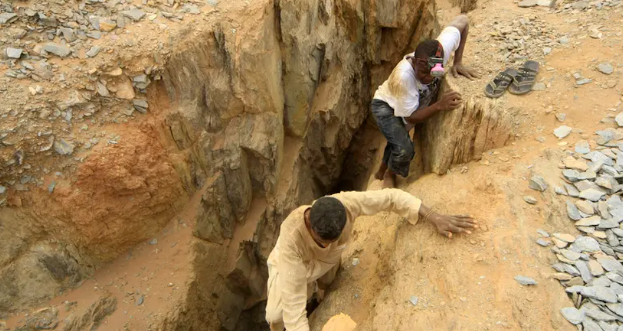 sudanda altin madeni faciasi 6 olu cok sayida kisi gocuk altinda C8jZkX63