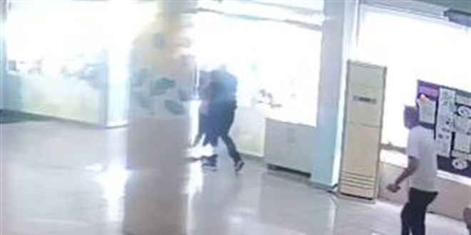 ogretmene siddet cezasiz kalmadi fk86Gdxt.jpg