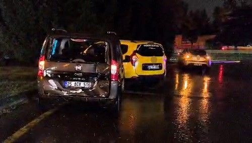 yagmur sonrasi zincirleme trafik kazasi ZDLDf49n.jpg