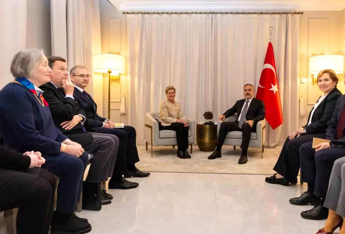 bakan fidan finlandiyada xdQyDGBC.jpg