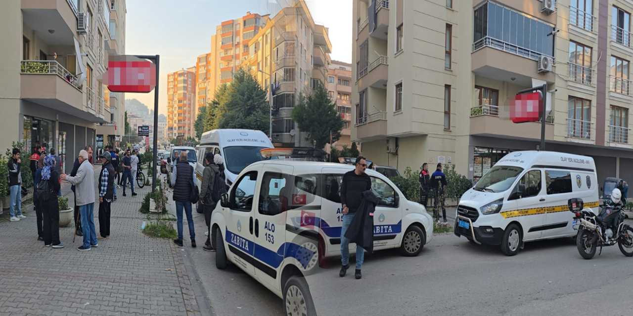 markette dehset anlari eski esine bicakla saldirdi NSP7v8ii.jpg